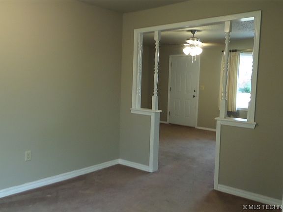 4th image of 805 SE 4th St