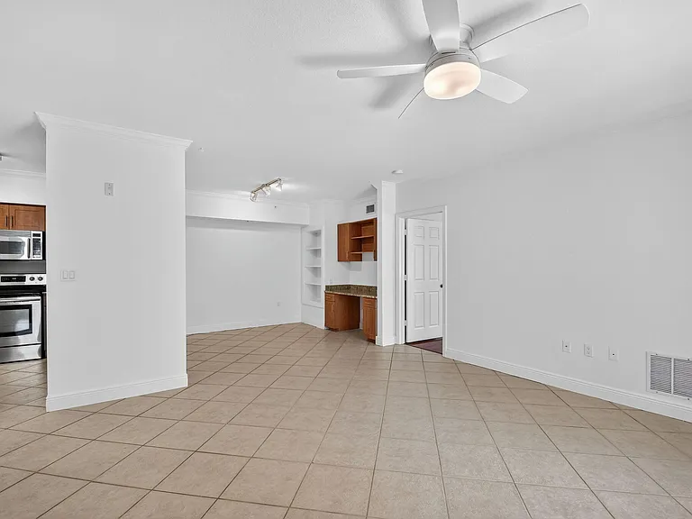 6511 Emerald Dunes Dr #304 — Photo 20