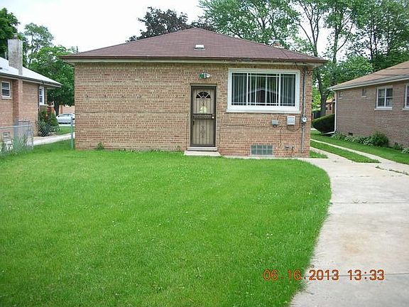 2nd image of 15630 Ellis Ave