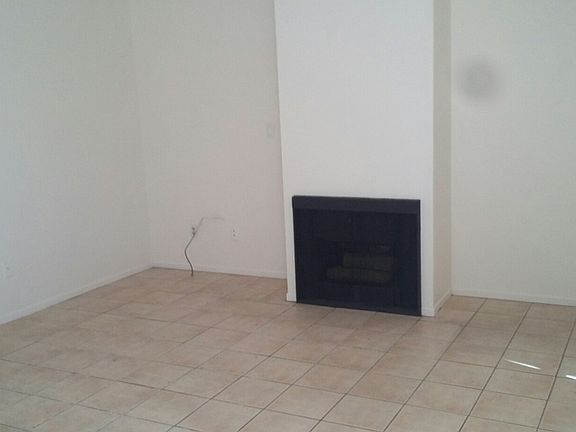 4th image of 44721 Gadsden Ave