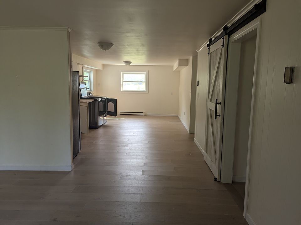 Dining / office area