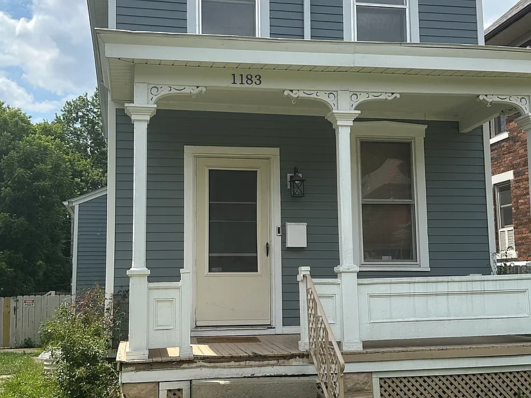 1183 Highland St — Photo 1