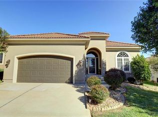 4009 SW Odell Dr, Lees Summit, MO 64082