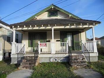 1st image of 1809 Desire St