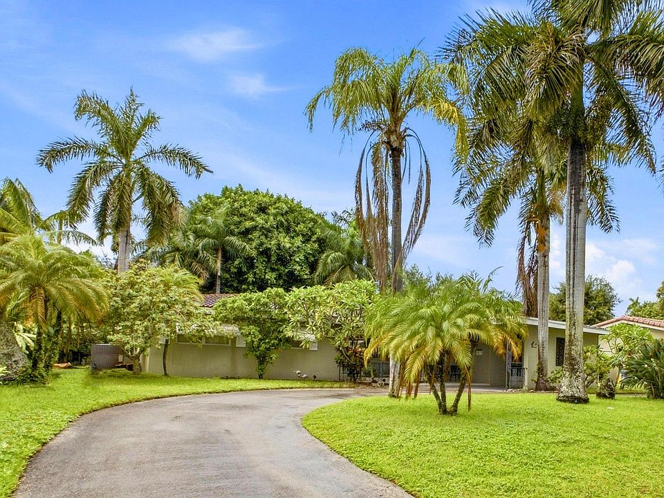 1st image of 151 SW 8TH Avenue