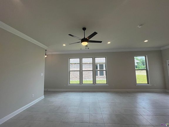 5th image of 26051 Purdy Ave