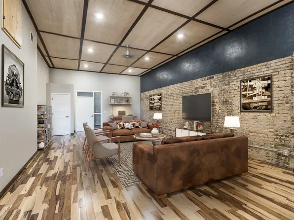 Three Acorns 6 - 1, 6 S Broadway, Watertown, SD 57201