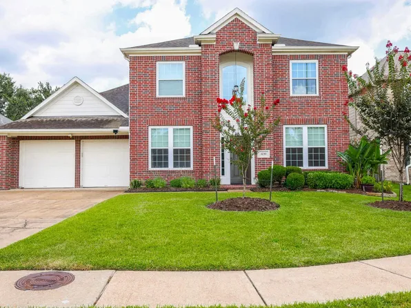 3239 Braesview Dr, Pearland, TX 77584