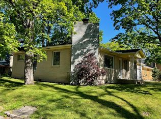 2 Washington St, Eureka Springs, AR 72632