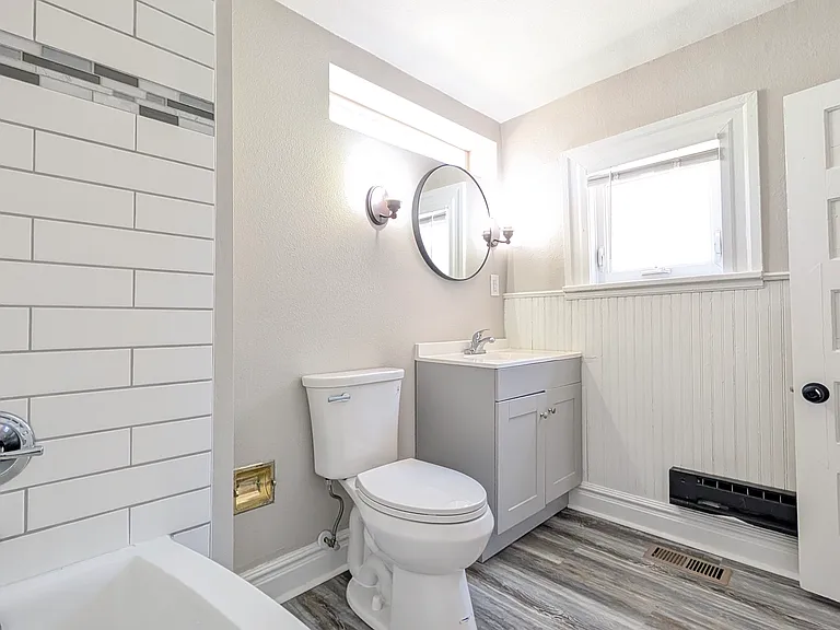 1016 W Cucharras St — Photo 17