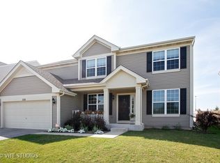 355 Minuet Cir, Volo, IL 60073