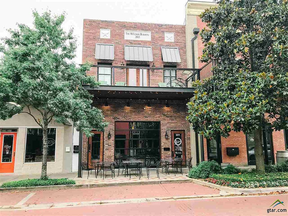 1st image of 221 Main St
