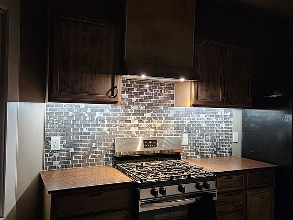 All new appliances with cabinet lighting