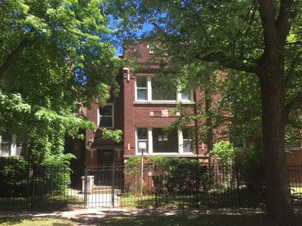 7819 S Bennett Ave, Chicago, IL 60649