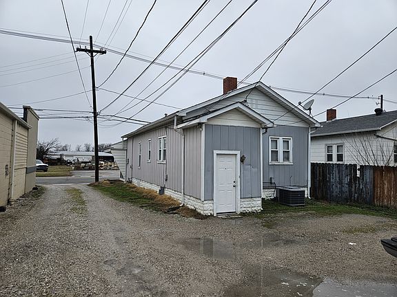 2nd image of 1409 N Fares Ave
