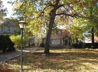 507 S Geyer Rd, Saint Louis, MO 63122