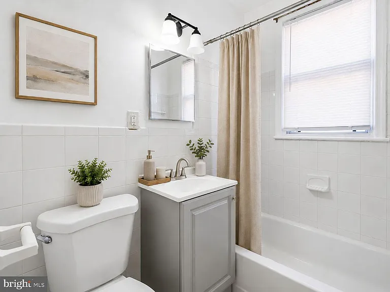 4223 Eads St NE #1 — Photo 13