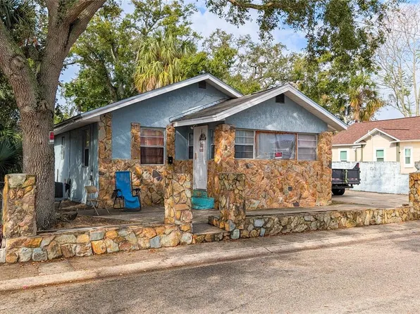 2011 Auburn St S, Saint Petersburg, FL 33712