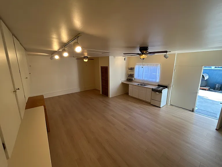 4338 Camerino St #B — Photo 6