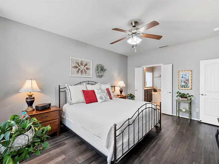 13037 Palancar Dr — Photo 22