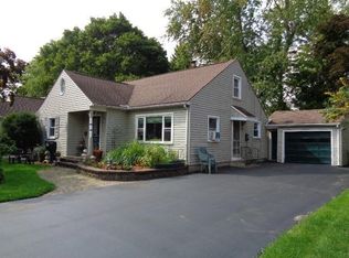 79 Mayville Ln, Rochester, NY 14617