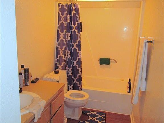 5th image of 315 Spruce St APT B