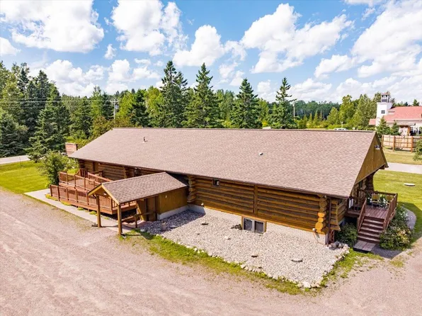5722 Homestead Rd, Duluth, MN 55804