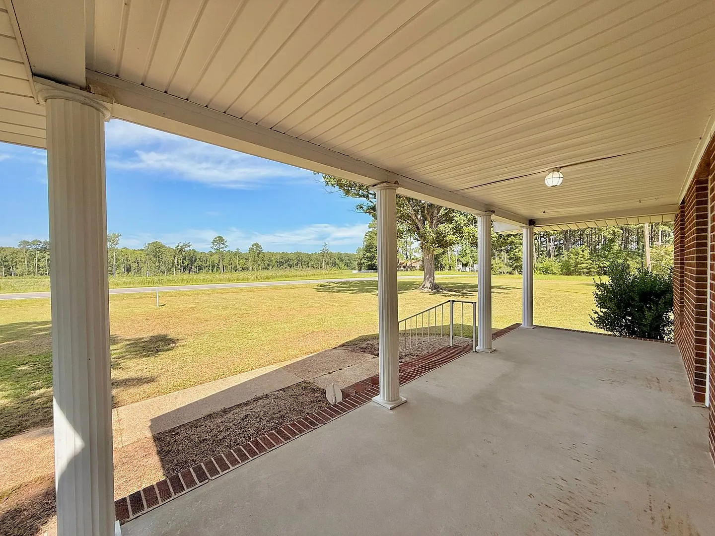 The Home You've Been Searching For! — Photo 2