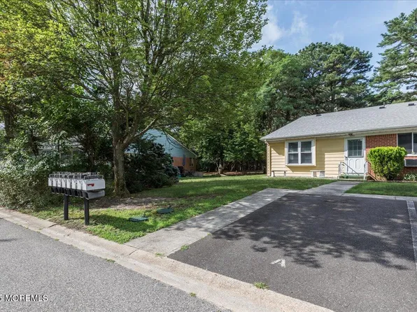 118A Hudson Parkway, Whiting, NJ 08759