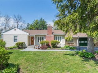 47 Jefferson St, Oak Ridge, NJ 07438