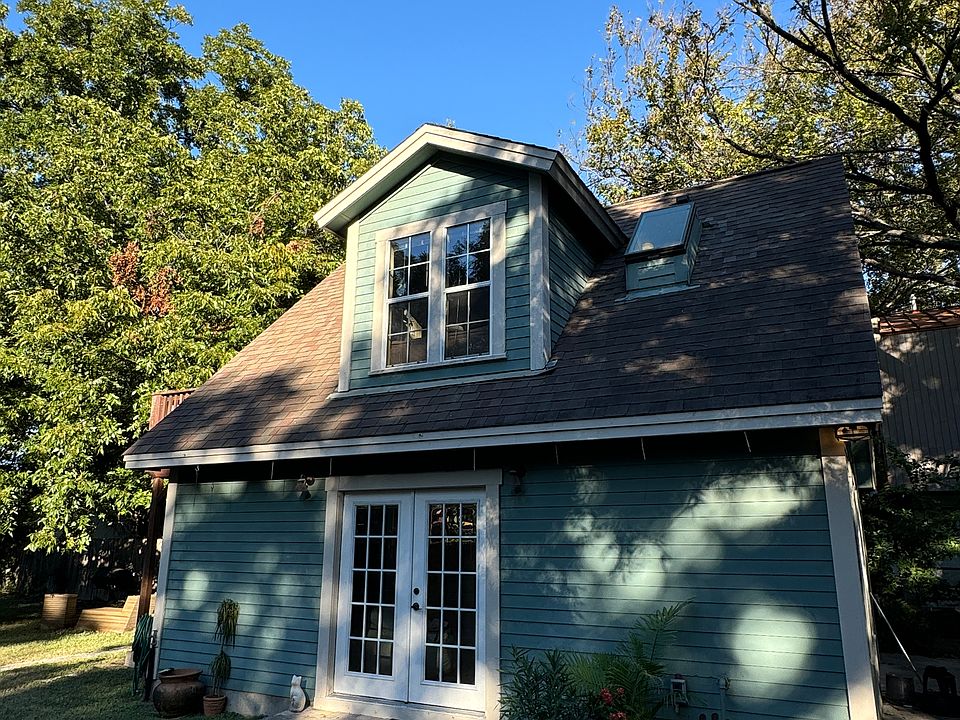 1st image of 3610 Govalle Ave
