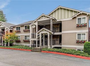 11305 NE 128th St APT C303, Kirkland, WA 98034