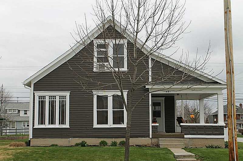 1st image of 551 E Wood St
