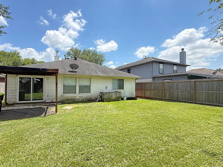 17318 Glenmorris Dr — Photo 20