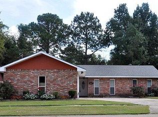 8837 Metairie Dr, Baton Rouge, LA 70810
