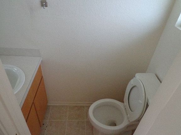 5th image of 2001 Monte Carlo Ln APT B