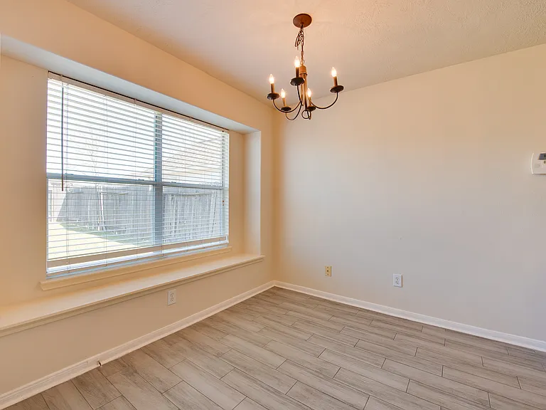14034 Maximos Dr — Photo 7