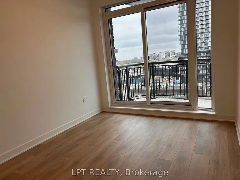 1185 Dupont St #609 — Photo 5