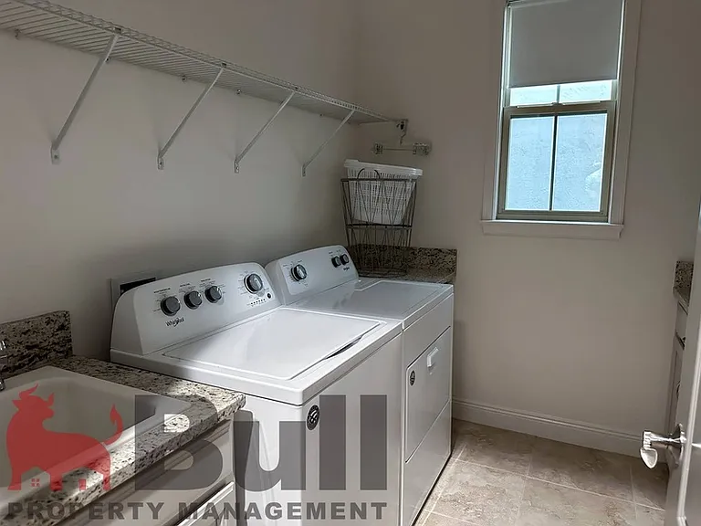 13079 Stanthorne Ave — Photo 26