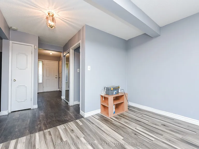 72 Carleton Pl #72 — Photo 34