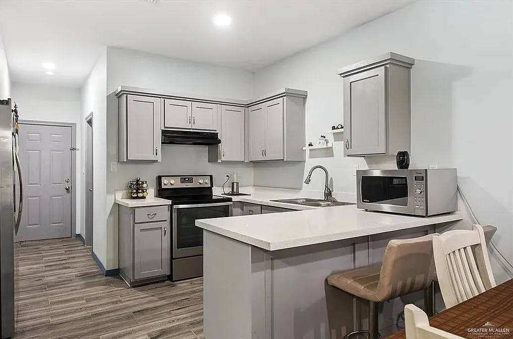 2 bed, 1150 sqft, $975 — Photo 3