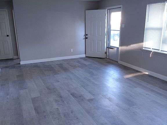 3rd image of 15 Saint George Pl