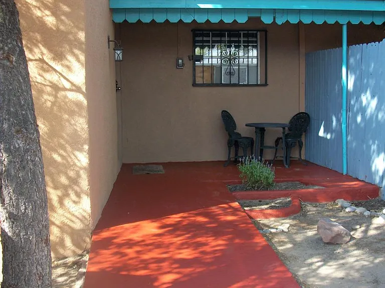 1506 Edith Boulevard Ne Casita #1 — Photo 6