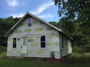 8852-8808 Bennett St SE, Ada, MI 49301