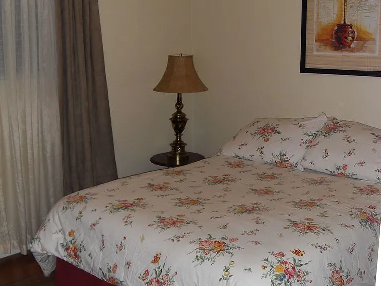 315 E Zuni Dr — Photo 2