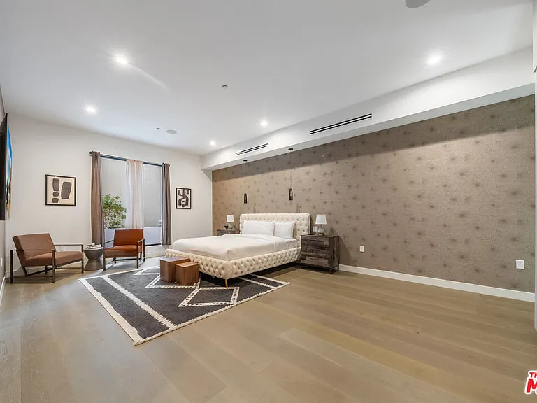 10563 Ashton Ave #1 — Photo 11