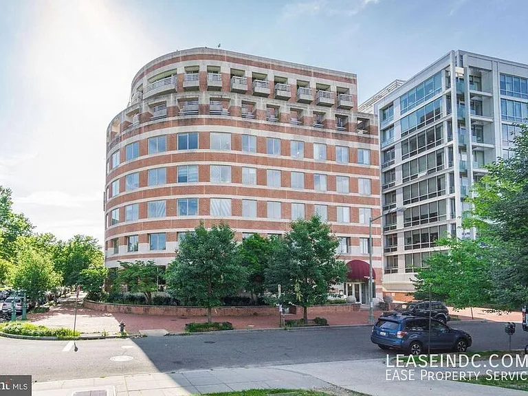1275 25th St NW #600 — Photo 1