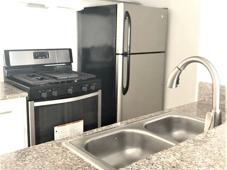 Rampart Village Villas — Photo 31