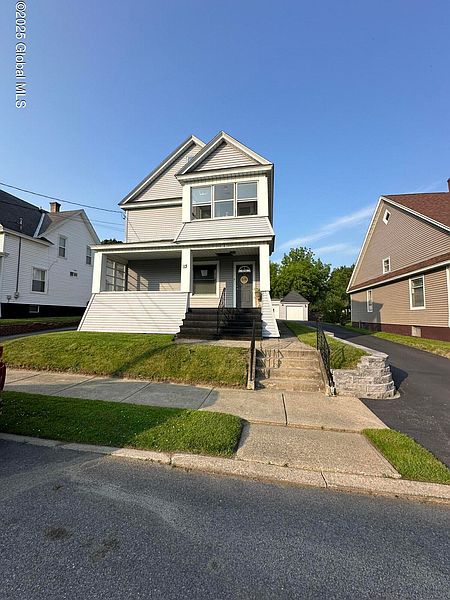 2nd image of 13 Hawk Street