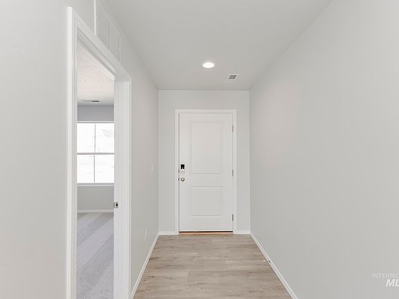 2nd image of 2888 N Arroyo Vista Way